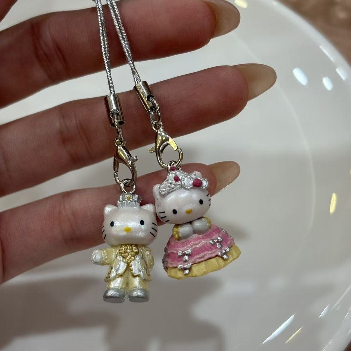Kawaii Hello Kitty Wedding Dre - Event Suppliers のレビューと価格