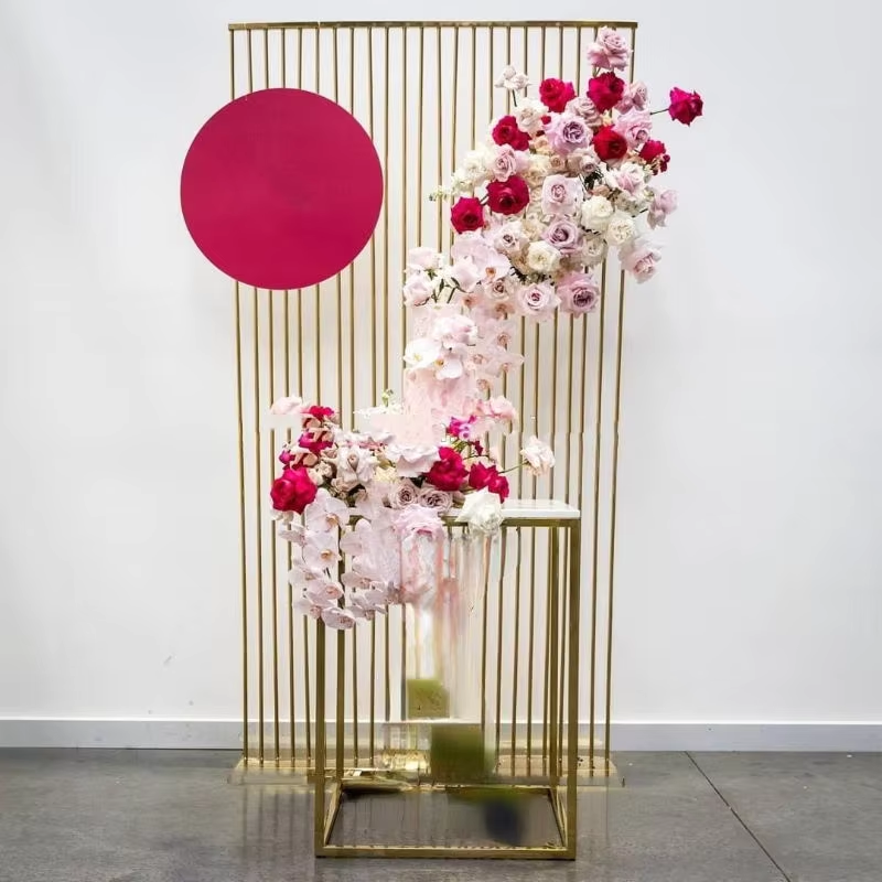 Shiny Gold Metal Frame Flower  - Dessert Table Backdrop のレビューと価格