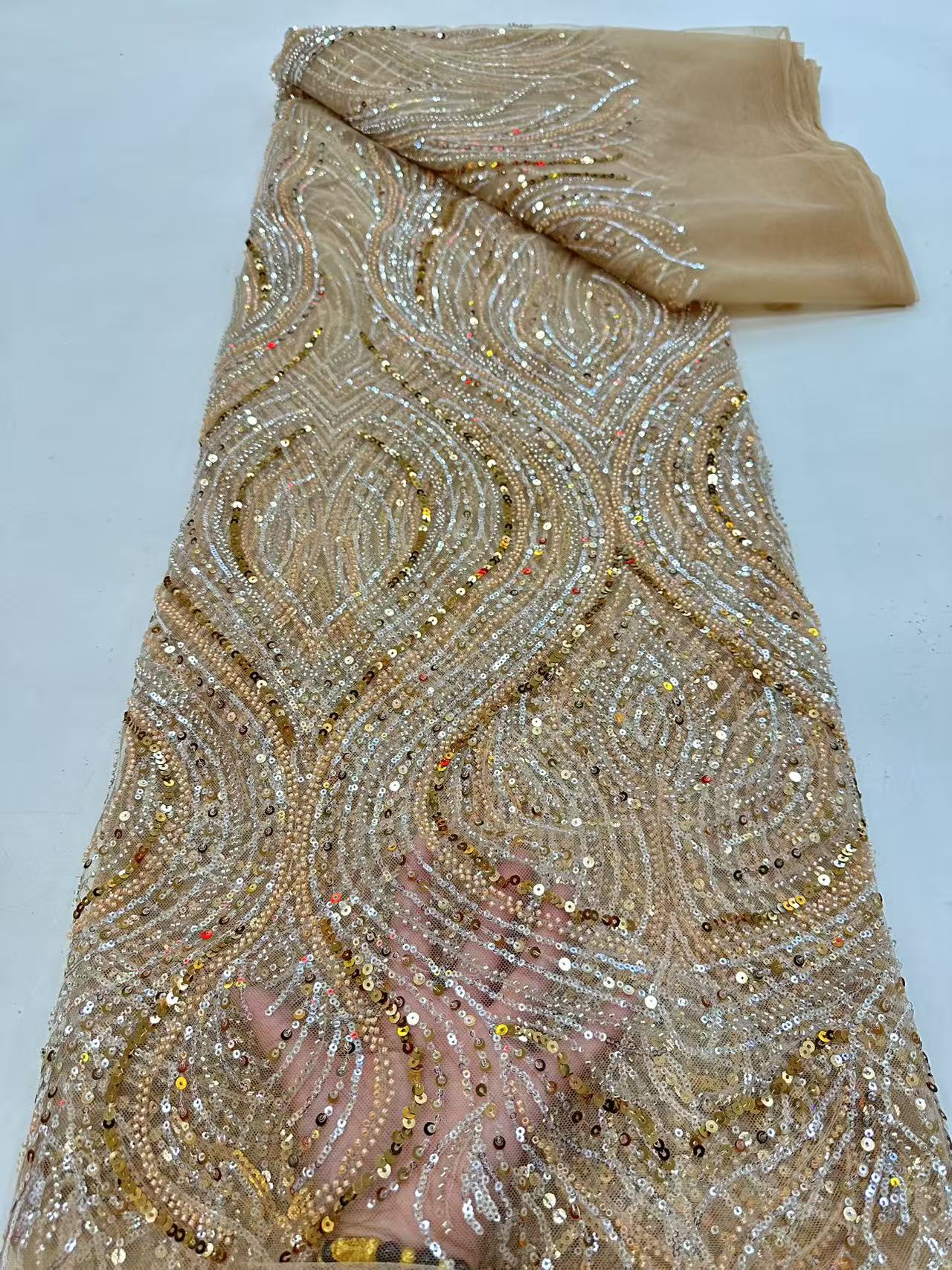 Luxury Red African Beaded Mesh - Glitter Tablecloth のレビューと価格