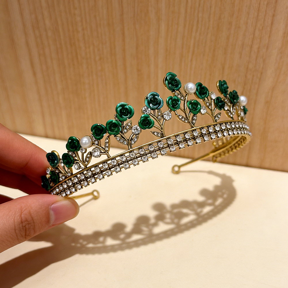 Baroque Crown Wedding Headwear - Event Suppliers のレビューと価格