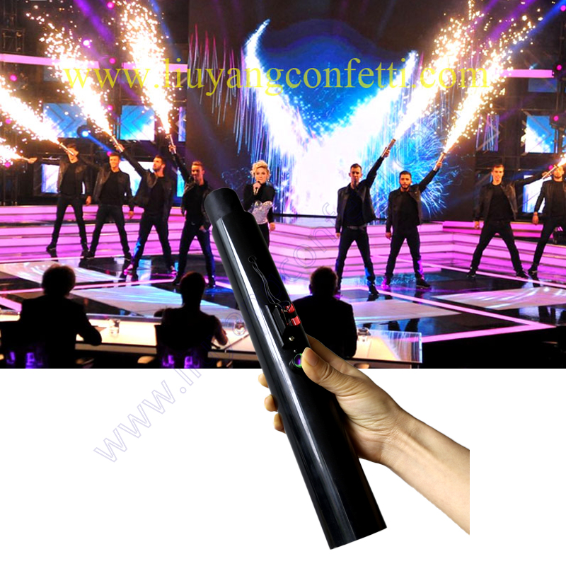 Reusable Hand Held Cold Founta - Confetti Cannon Tube のレビューと価格