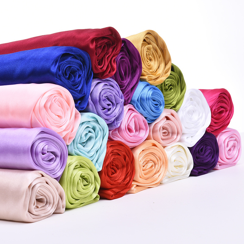 Pearlescent Ice Silk Satin Fab - Event Party のレビューと価格
