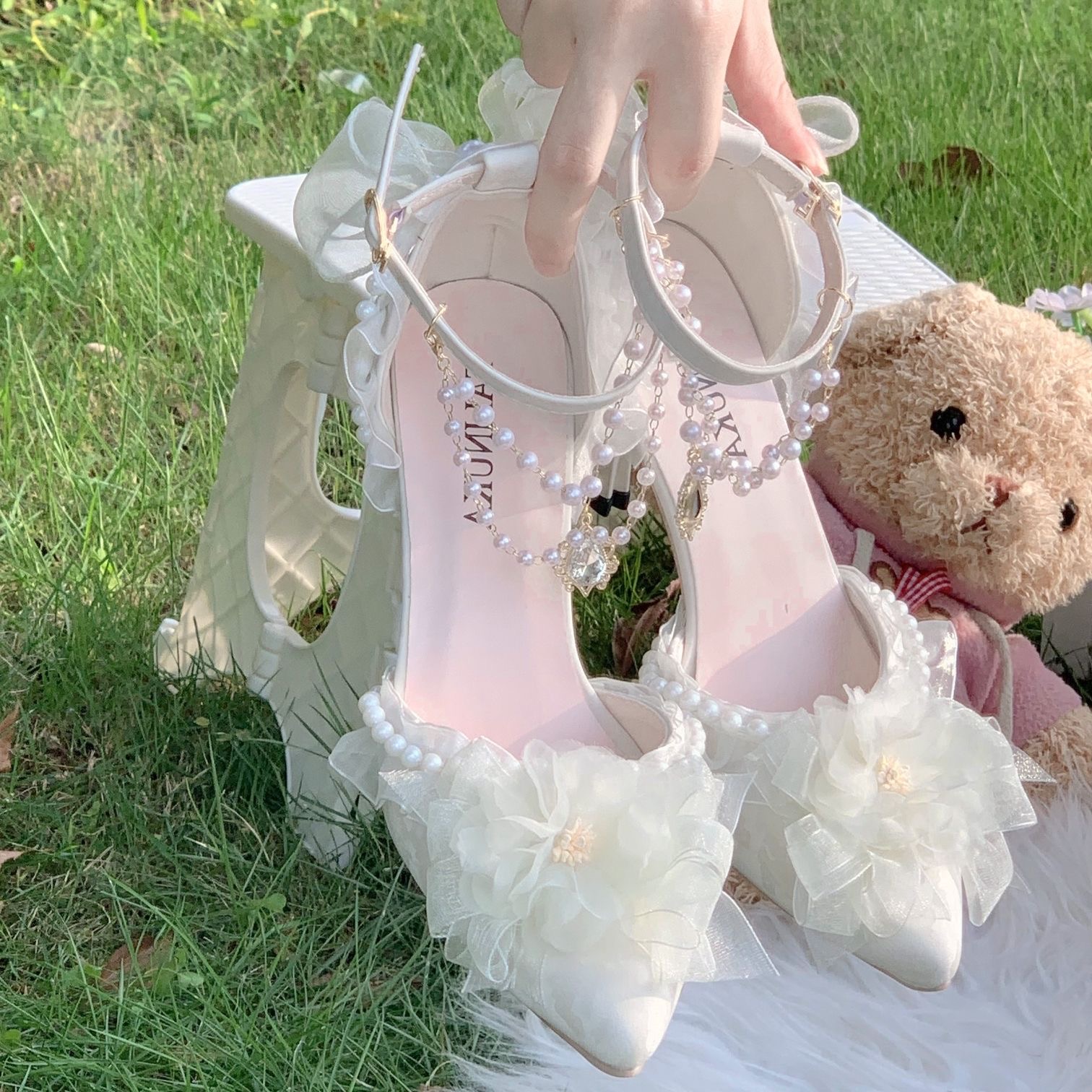 Women Heels Elegant Woman Heel - Event Suppliers のレビューと価格